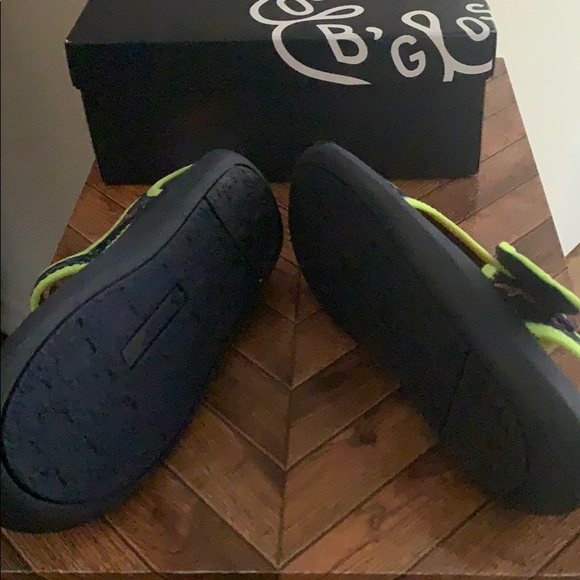 OshKosh Toddler Aquatic Water Sandals - Picture 7 of 7